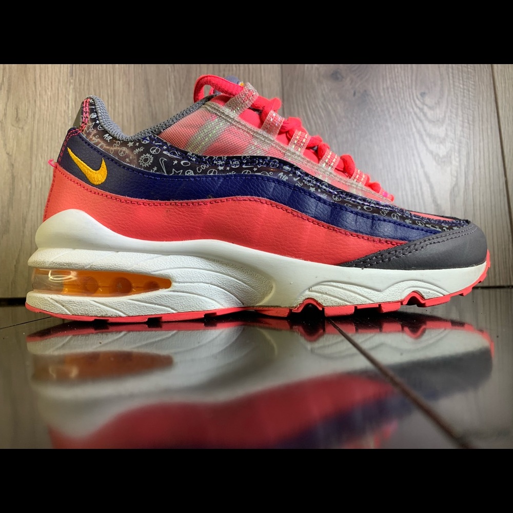 Nike Air Max 95 GS “Purple Racer Pink” Size 4Y